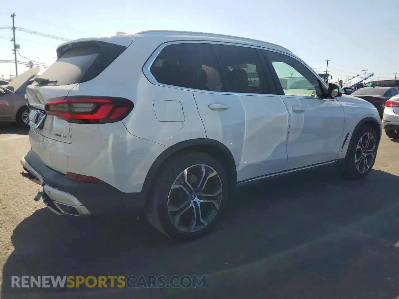 3 Photograph of a damaged car 5UXCR4C01M9H31285 BMW X5 2021