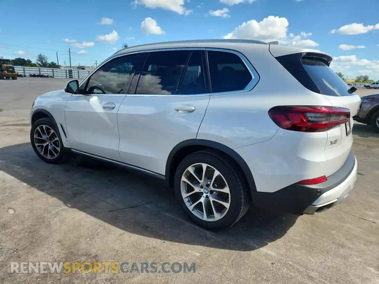 2 Photograph of a damaged car 5UXCR4C02M9E57188 BMW X5 2021