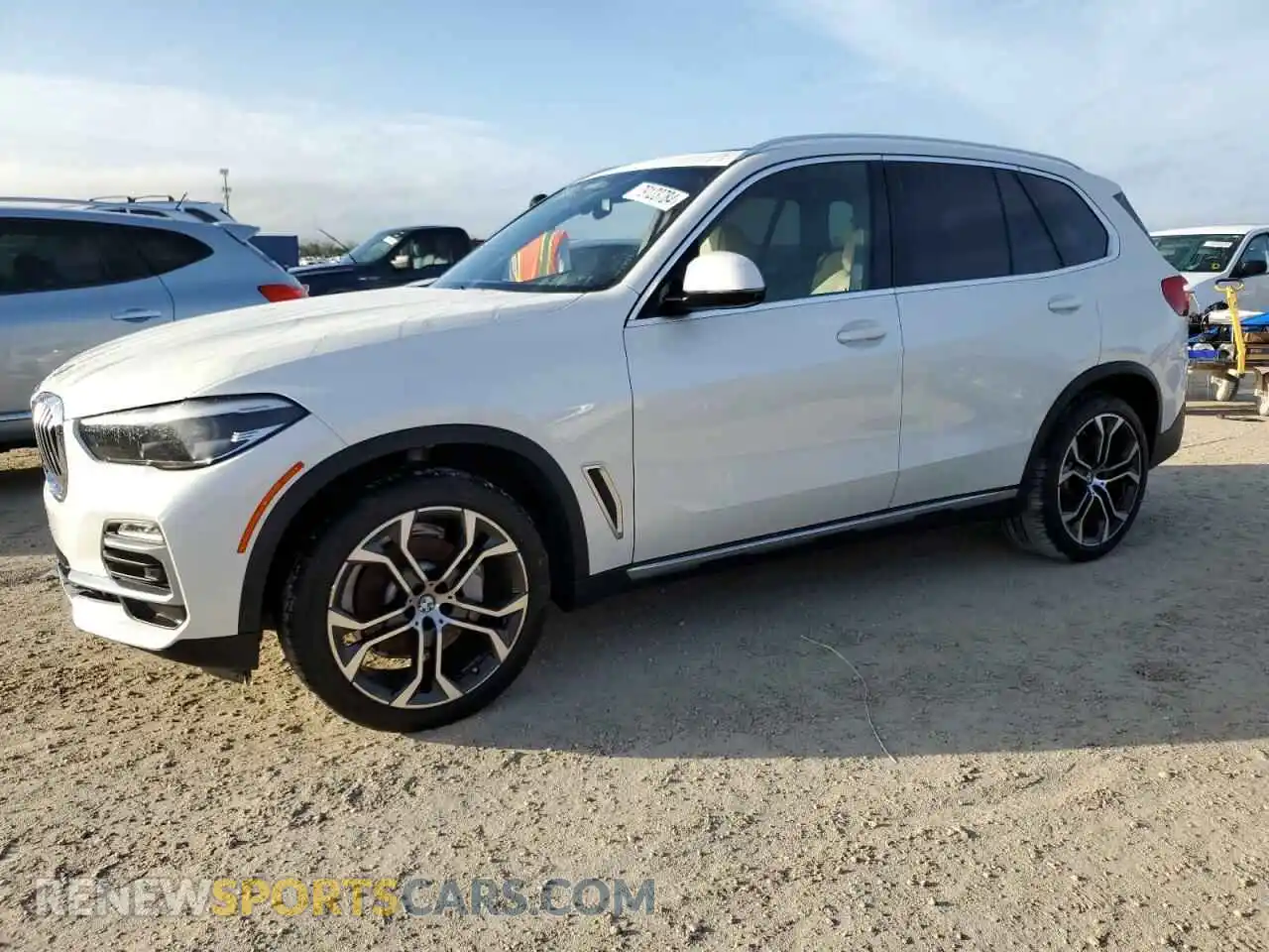 1 Photograph of a damaged car 5UXCR4C02M9E86335 BMW X5 2021