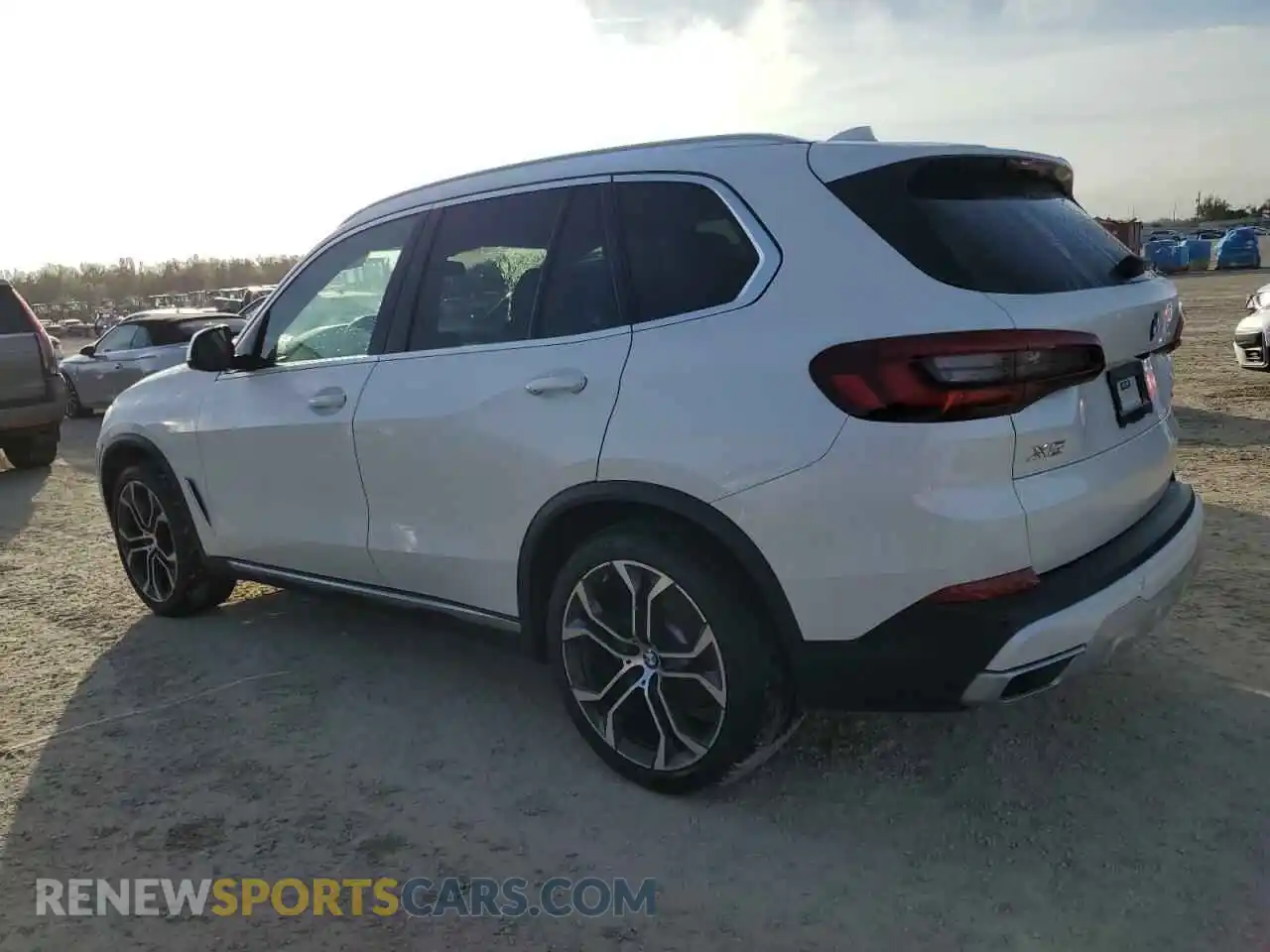 2 Photograph of a damaged car 5UXCR4C02M9E86335 BMW X5 2021