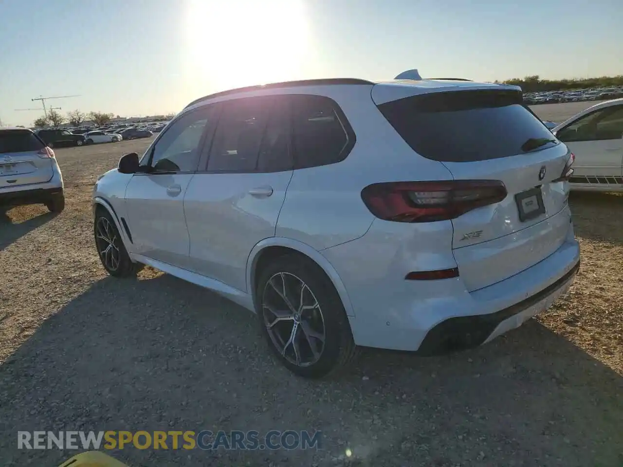 2 Photograph of a damaged car 5UXCR4C02M9H68538 BMW X5 2021