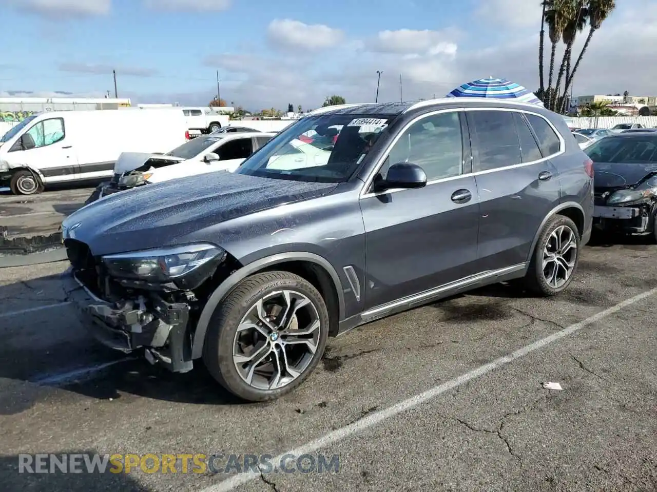 1 Photograph of a damaged car 5UXCR4C03M9E96811 BMW X5 2021