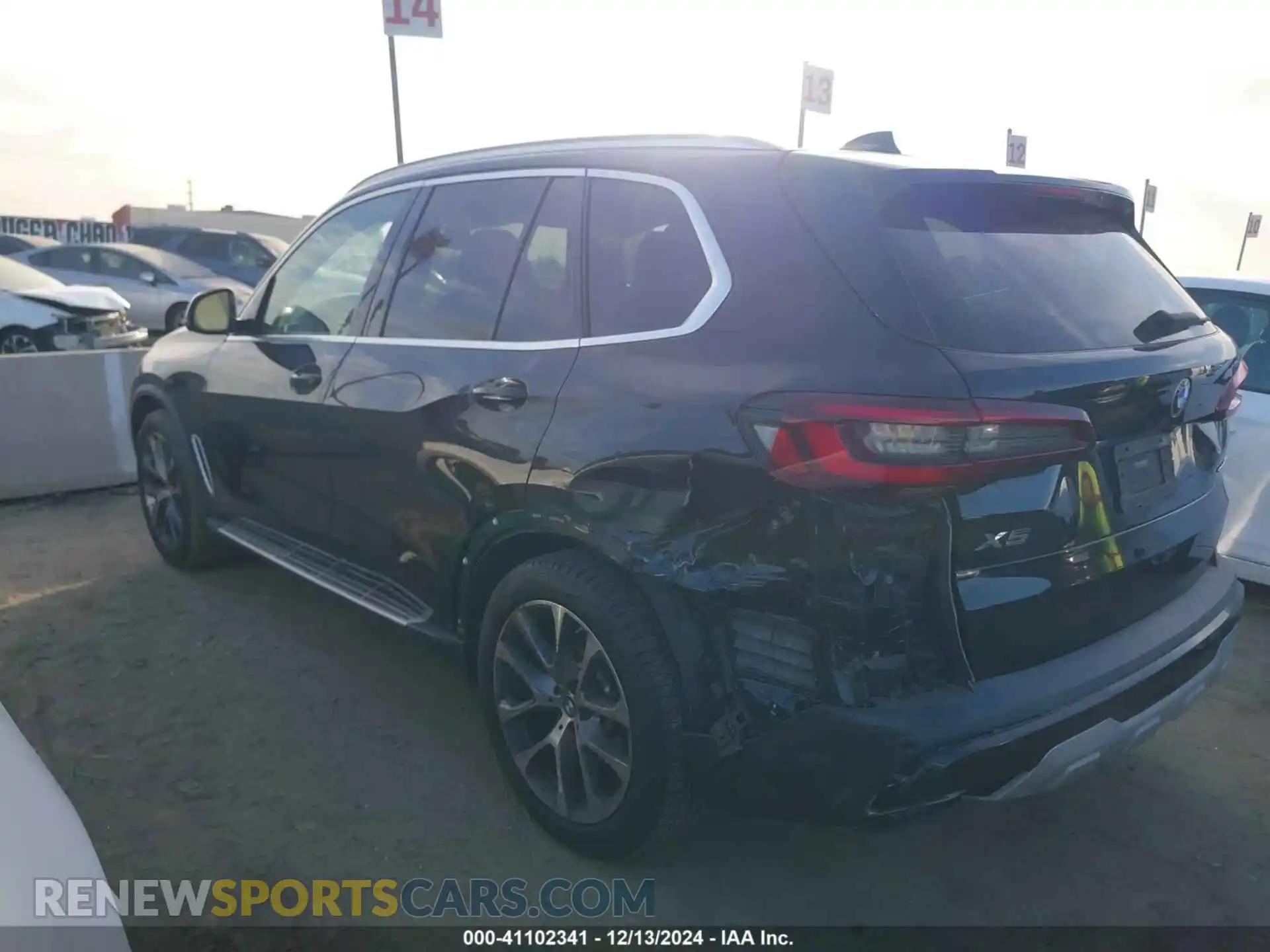 3 Фотография поврежденного автомобиля 5UXCR4C03M9E97926 BMW X5 2021