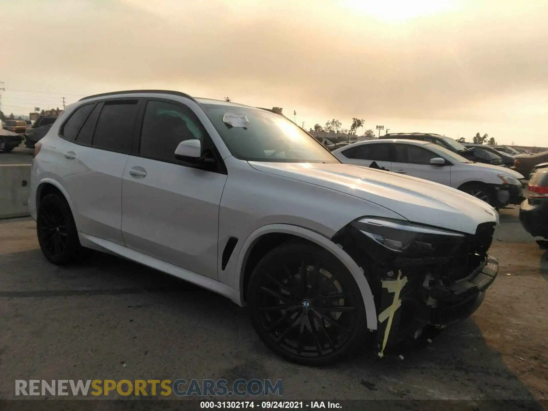 1 Photograph of a damaged car 5UXCR4C03M9H32101 BMW X5 2021