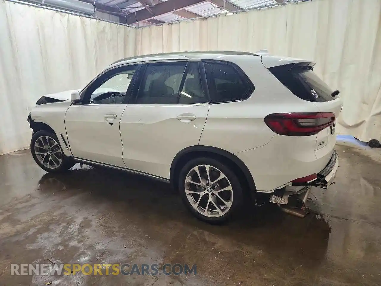 2 Фотография поврежденного автомобиля 5UXCR4C05M9E49862 BMW X5 2021