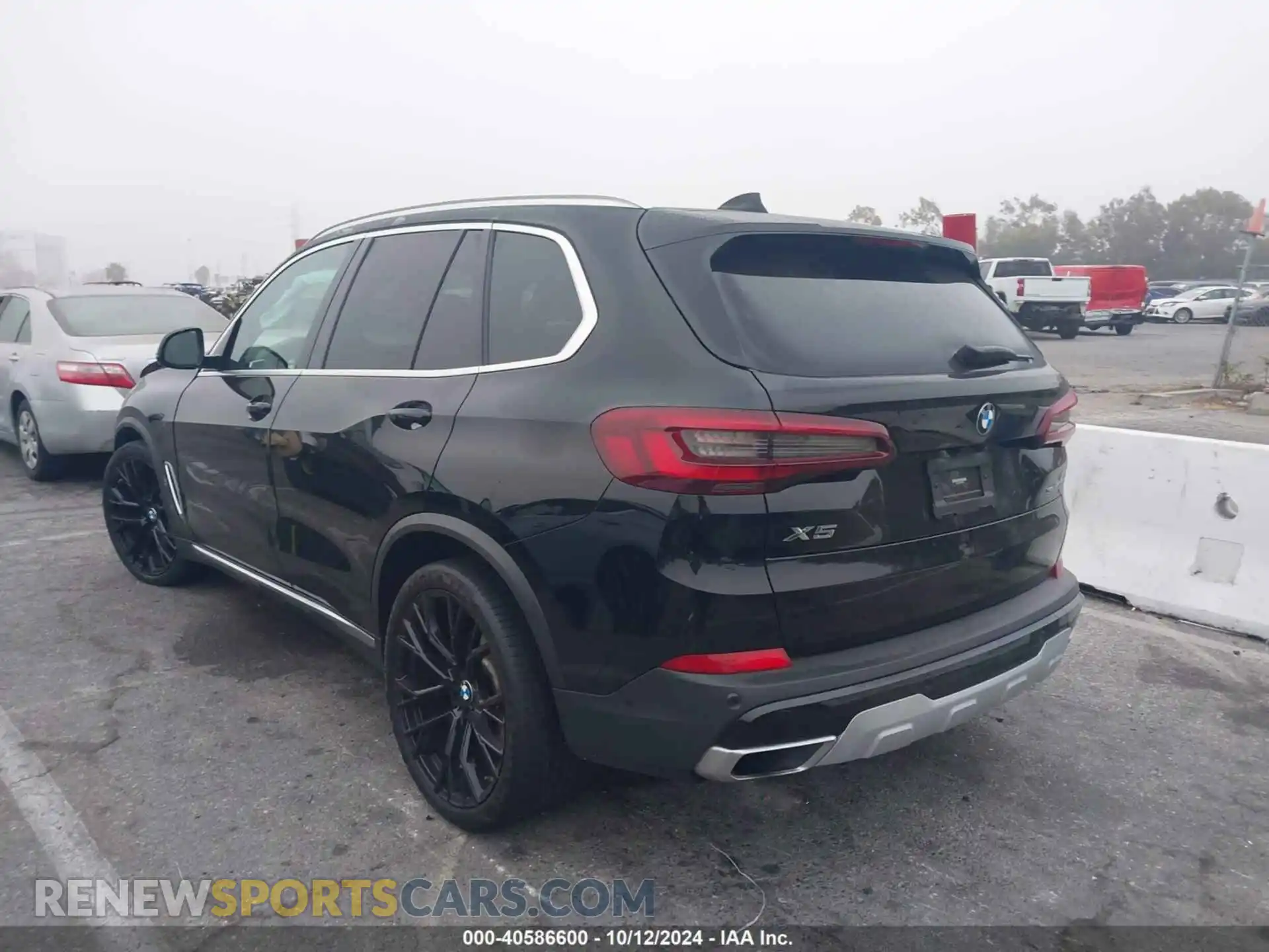 3 Photograph of a damaged car 5UXCR4C05M9G12865 BMW X5 2021