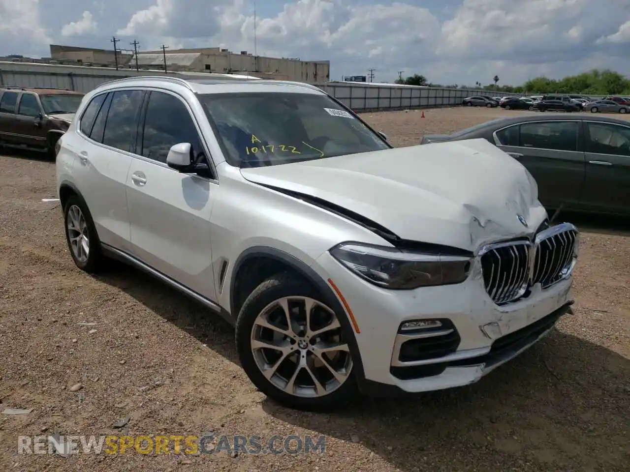 1 Photograph of a damaged car 5UXCR4C05M9H03523 BMW X5 2021