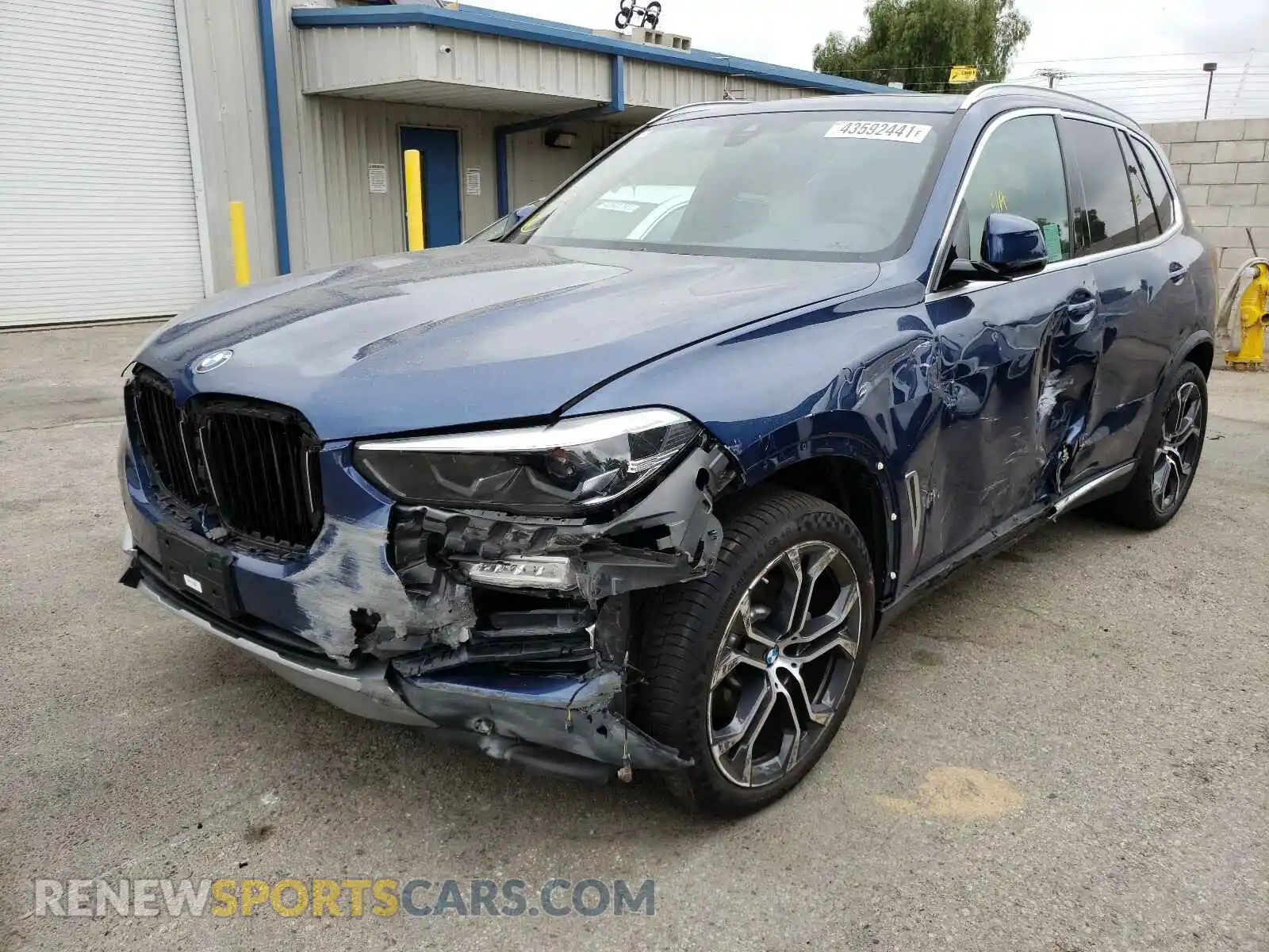 2 Photograph of a damaged car 5UXCR4C06M9E73247 BMW X5 2021