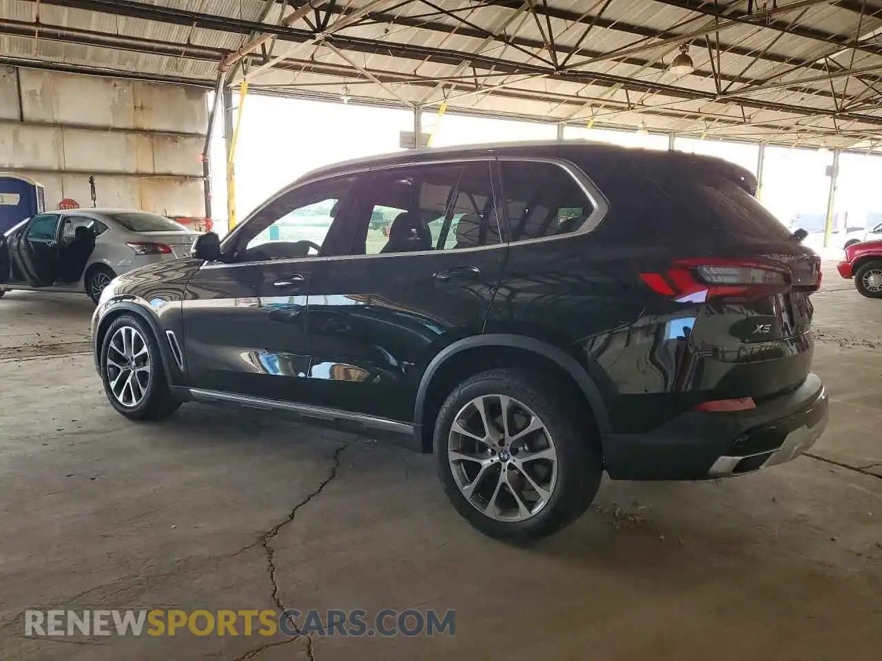 2 Фотография поврежденного автомобиля 5UXCR4C06M9F02651 BMW X5 2021