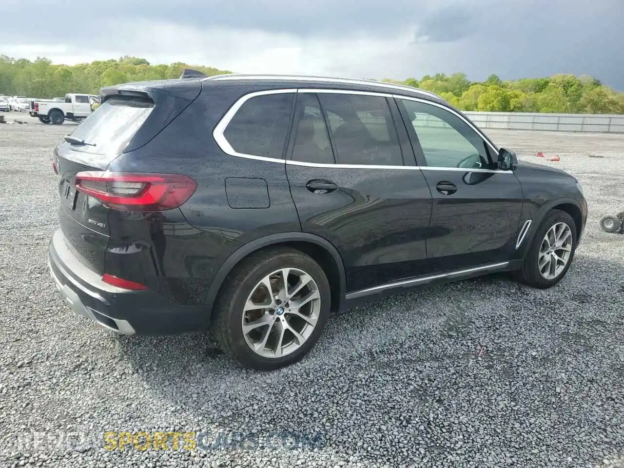 3 Photograph of a damaged car 5UXCR4C06M9H52522 BMW X5 2021