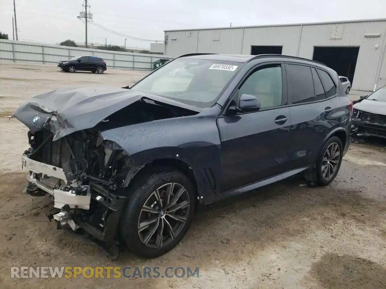1 Photograph of a damaged car 5UXCR4C07M9E57607 BMW X5 2021
