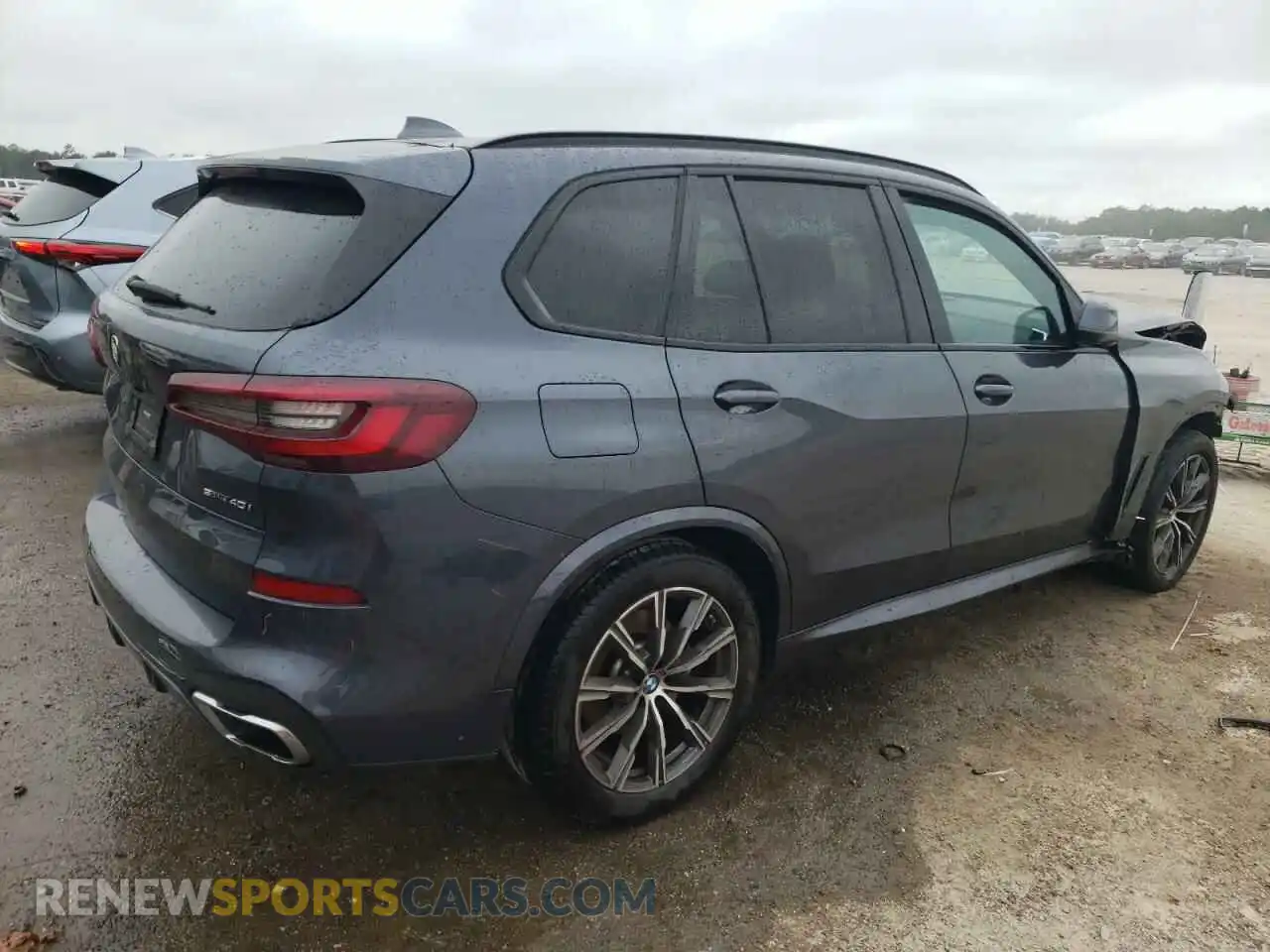 3 Photograph of a damaged car 5UXCR4C07M9E57607 BMW X5 2021