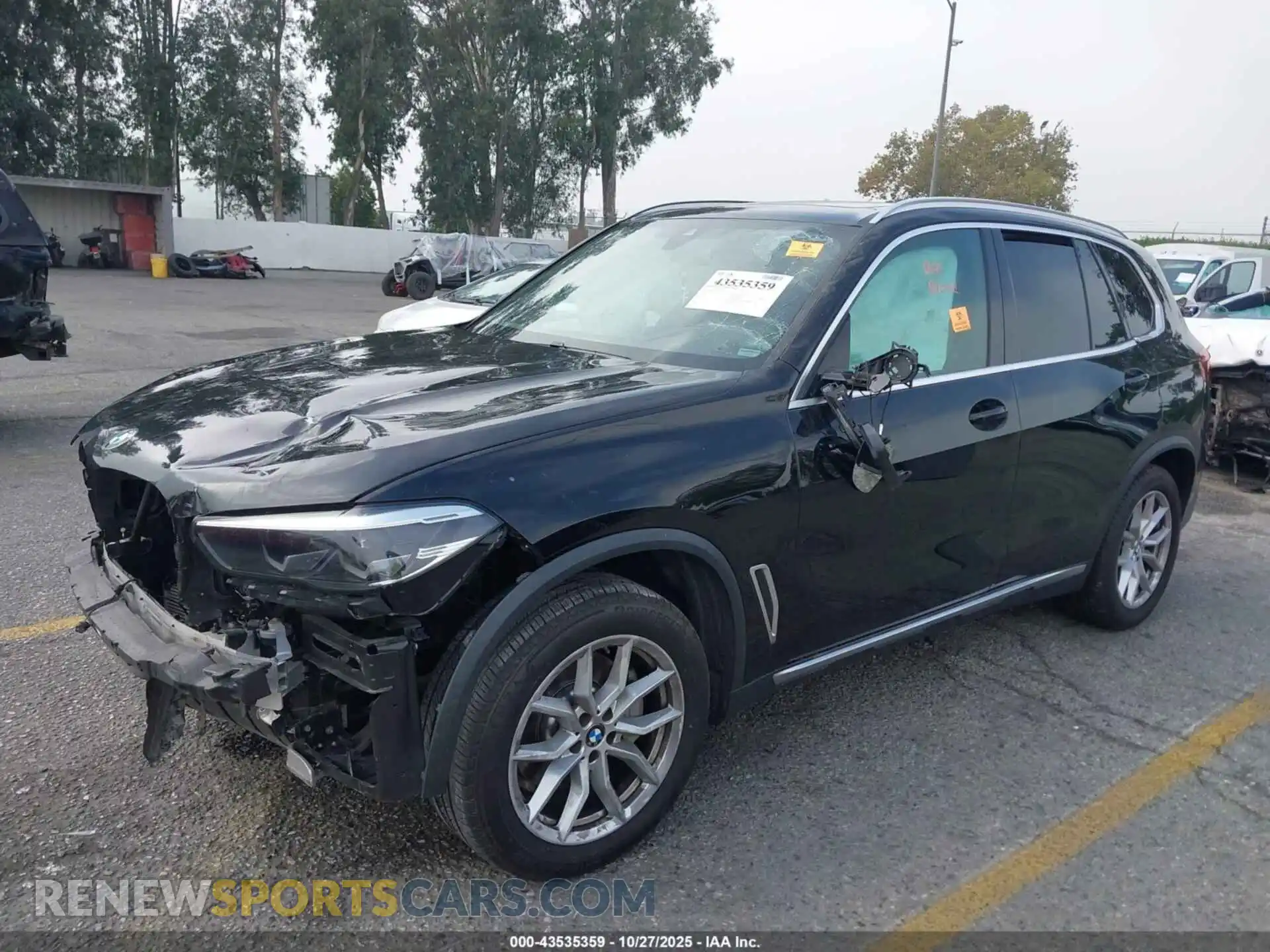 2 Photograph of a damaged car 5UXCR4C07M9F47243 BMW X5 2021