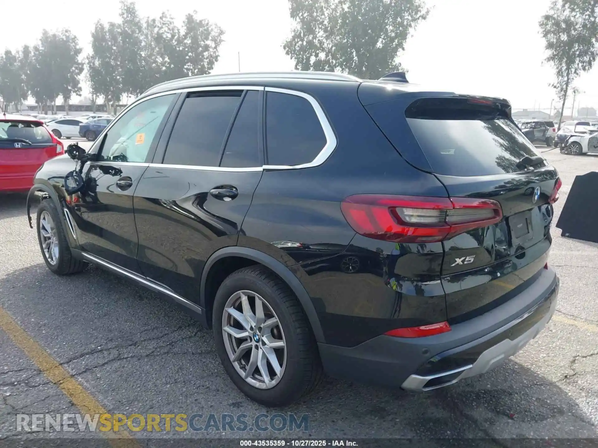 3 Photograph of a damaged car 5UXCR4C07M9F47243 BMW X5 2021