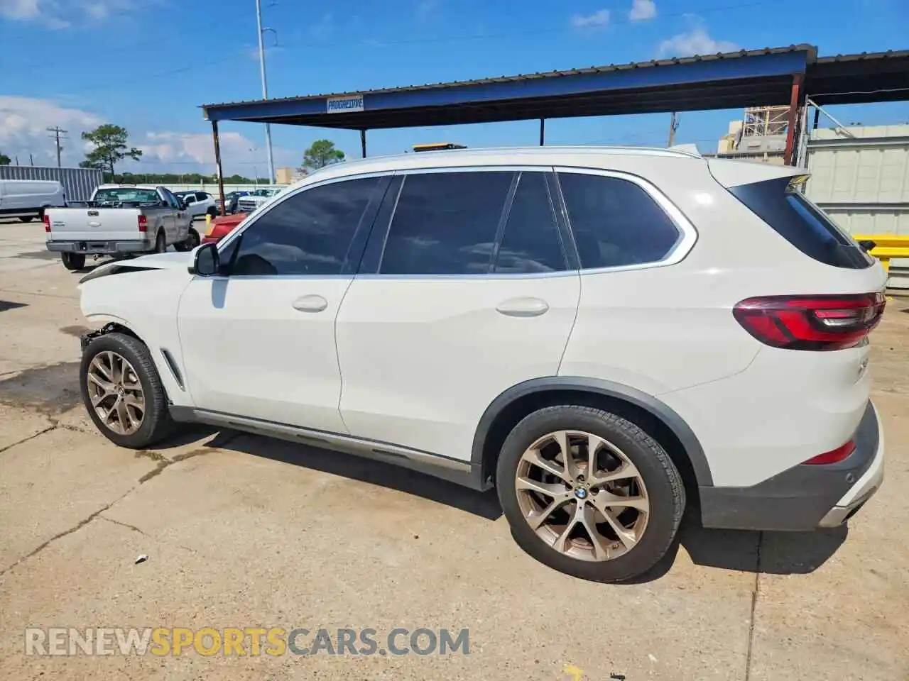 2 fotografías del automóvil dañado 5UXCR4C07M9G73800 BMW X5 2021