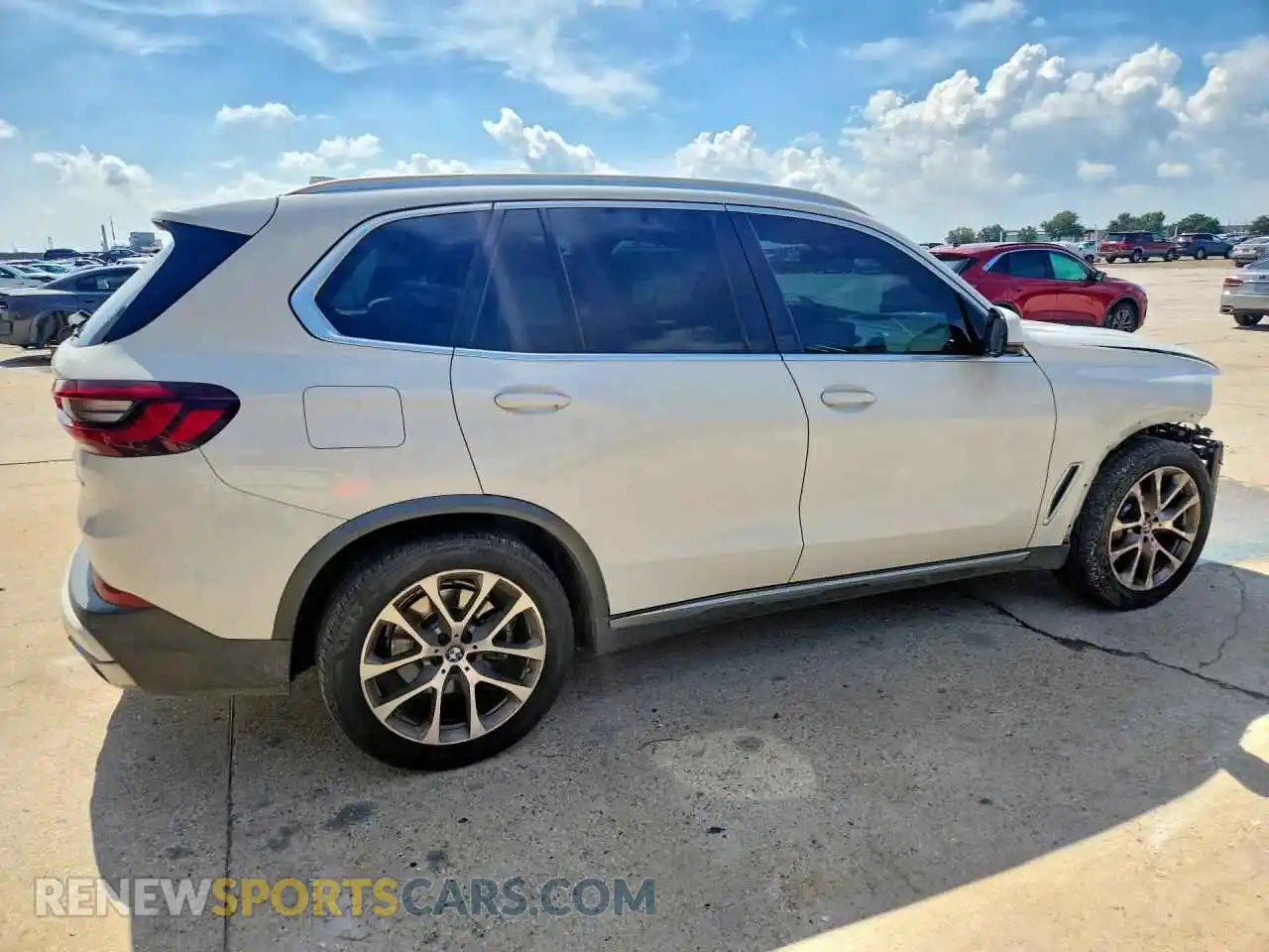 3 fotografías del automóvil dañado 5UXCR4C07M9G73800 BMW X5 2021