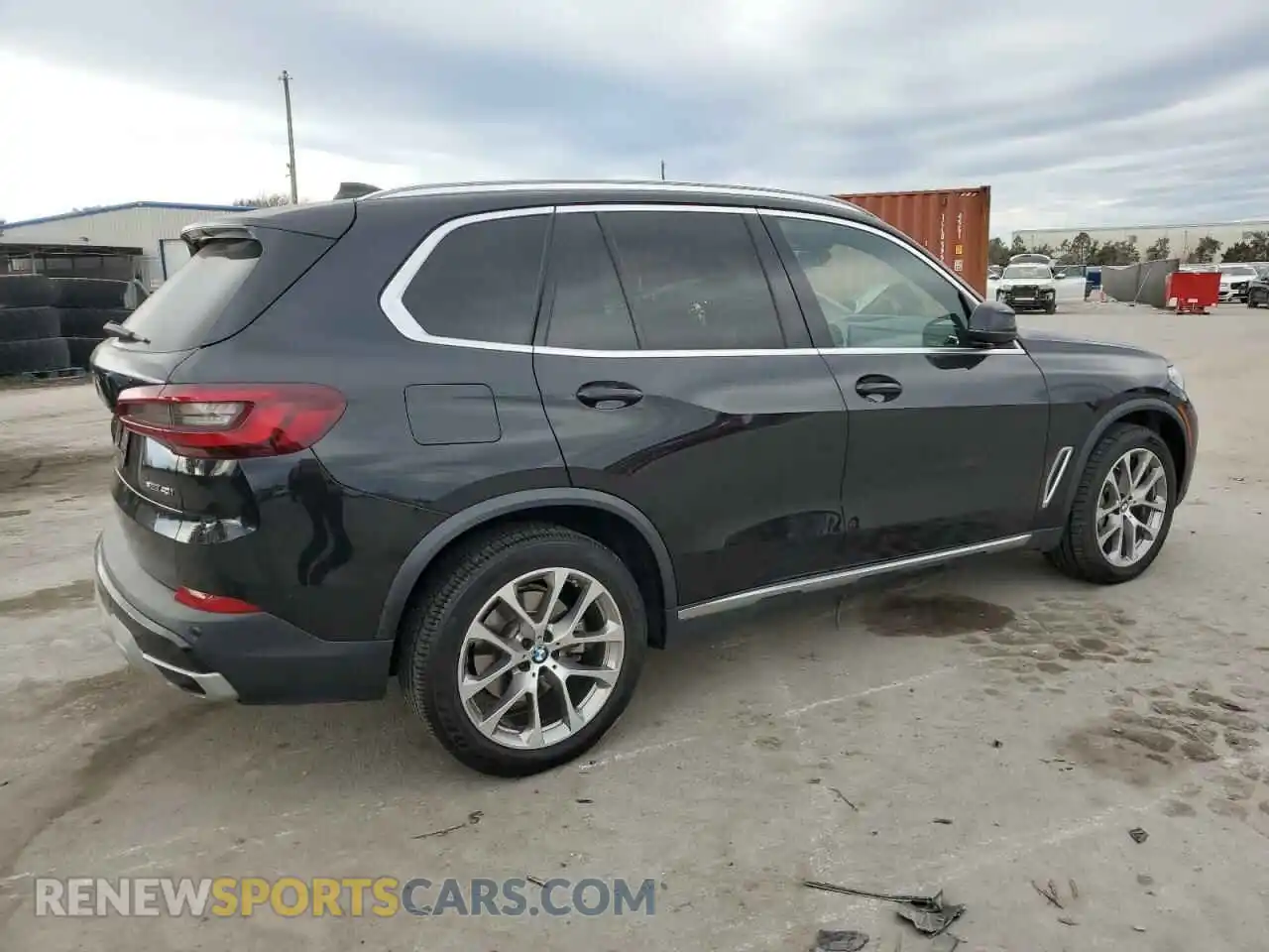 3 Photograph of a damaged car 5UXCR4C07M9G97482 BMW X5 2021