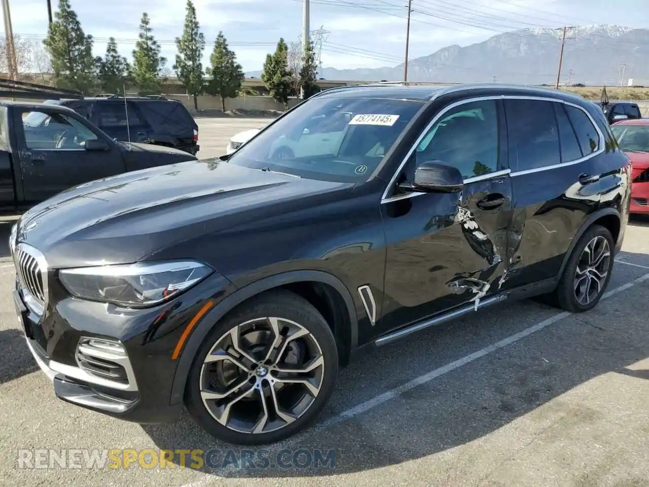 1 Photograph of a damaged car 5UXCR4C08M9G71022 BMW X5 2021