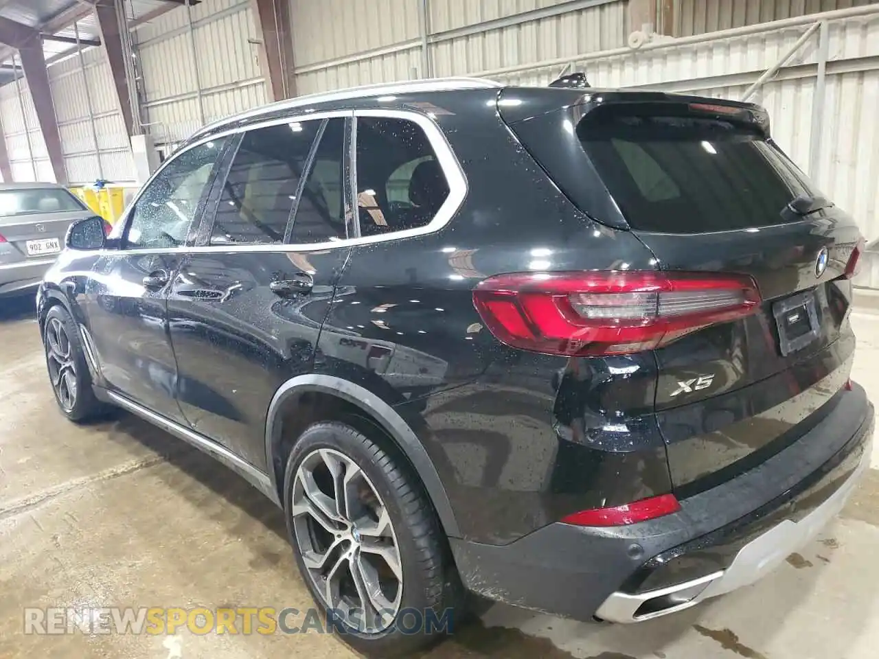 2 Photograph of a damaged car 5UXCR4C09M9D89584 BMW X5 2021