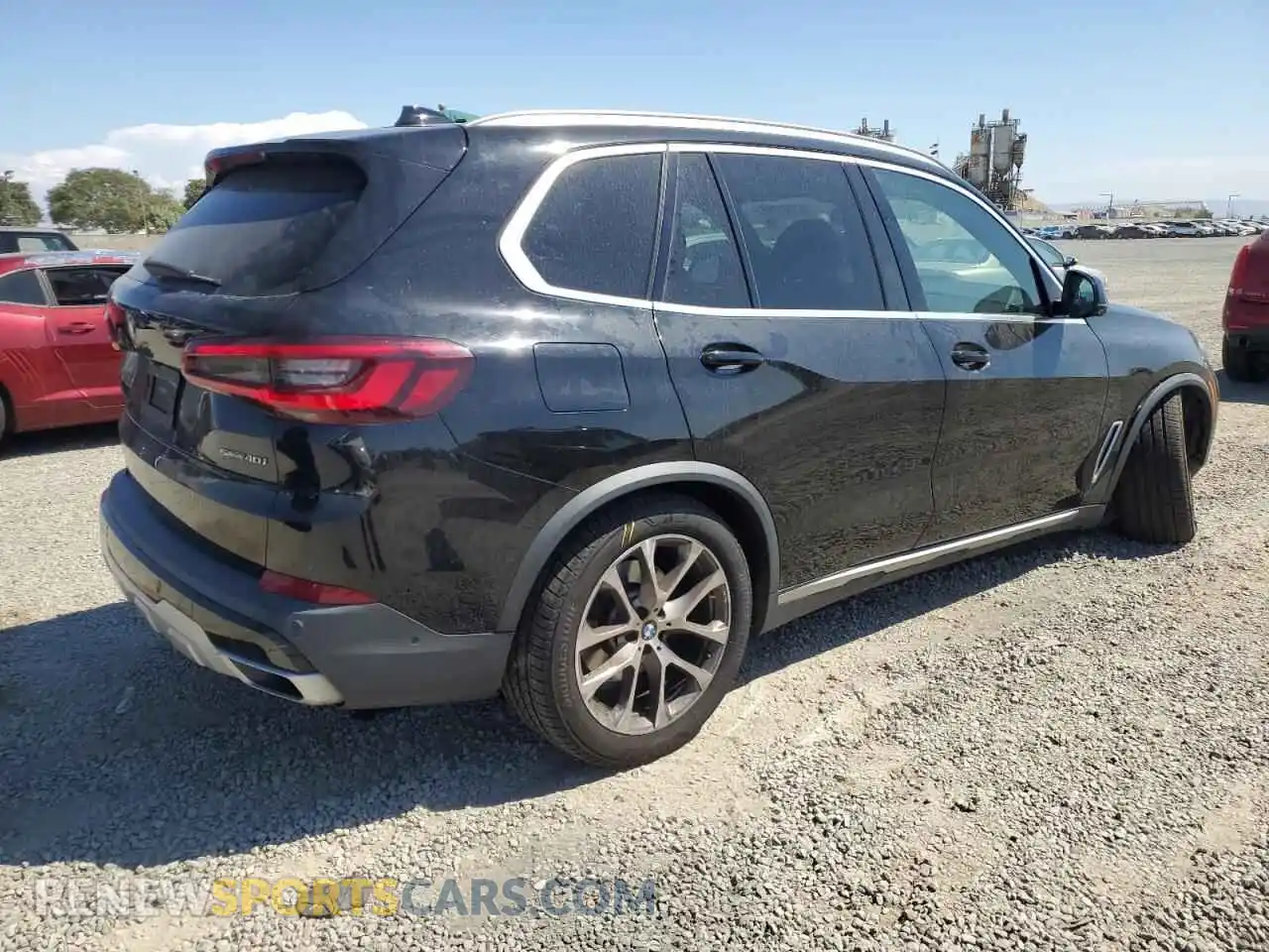 3 Photograph of a damaged car 5UXCR4C09M9F34400 BMW X5 2021