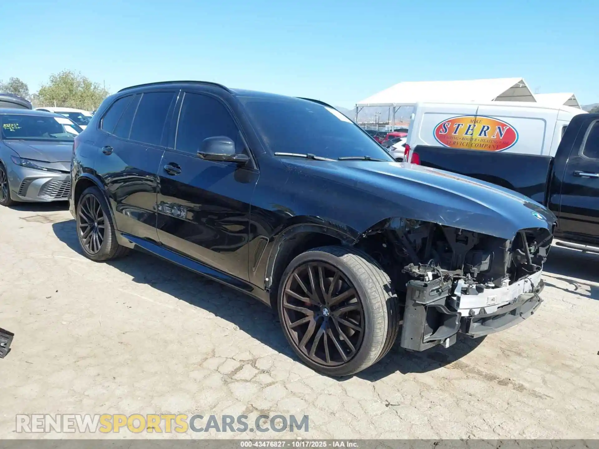 1 Photograph of a damaged car 5UXCR4C09M9F63668 BMW X5 2021