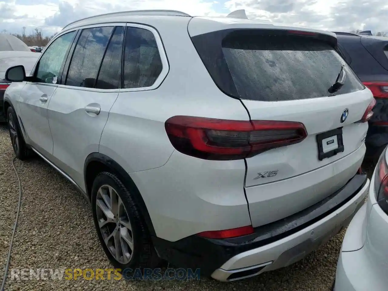 3 Photograph of a damaged car 5UXCR4C09M9G17731 BMW X5 2021