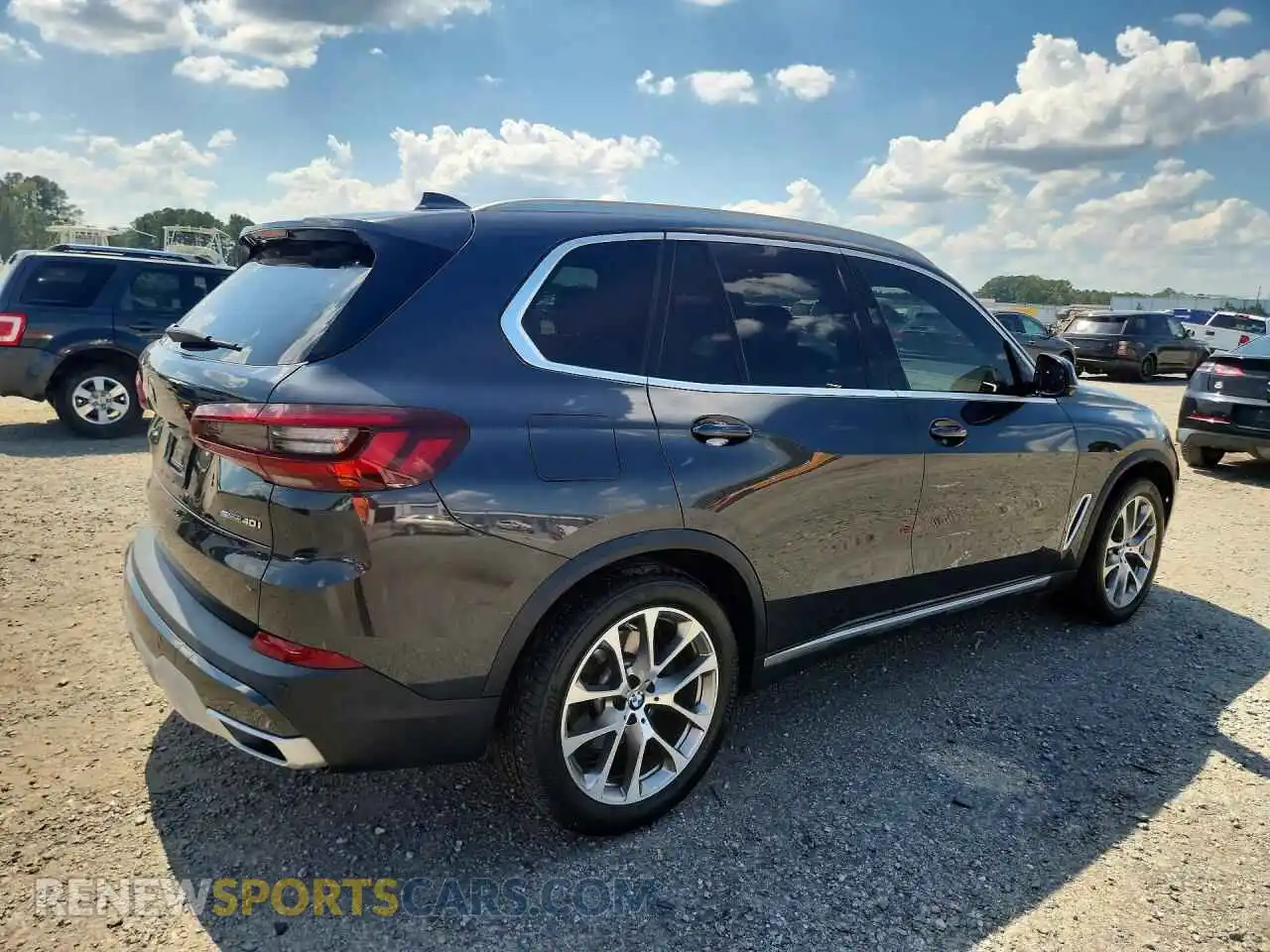 3 Фотография поврежденного автомобиля 5UXCR4C09M9H42034 BMW X5 2021