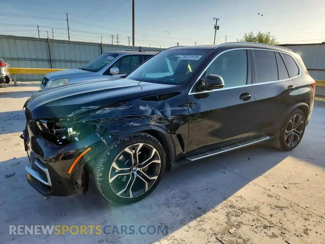 1 Photograph of a damaged car 5UXCR4C0XM9F67387 BMW X5 2021