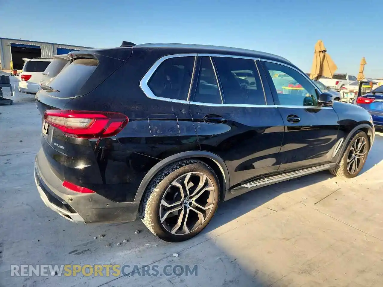 3 Photograph of a damaged car 5UXCR4C0XM9F67387 BMW X5 2021