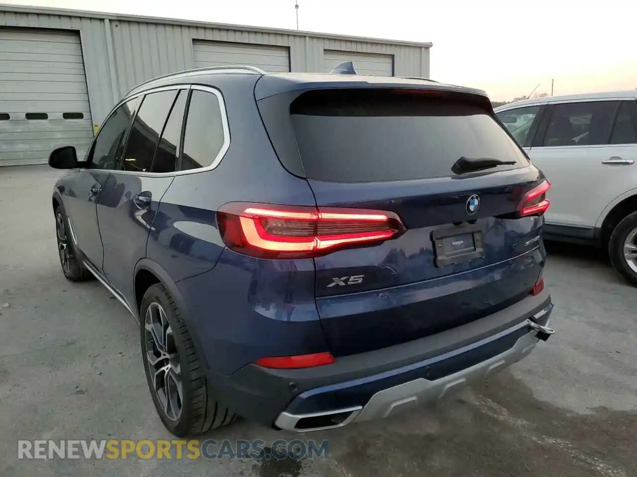 2 Photograph of a damaged car 5UXCR4C0XM9G90753 BMW X5 2021