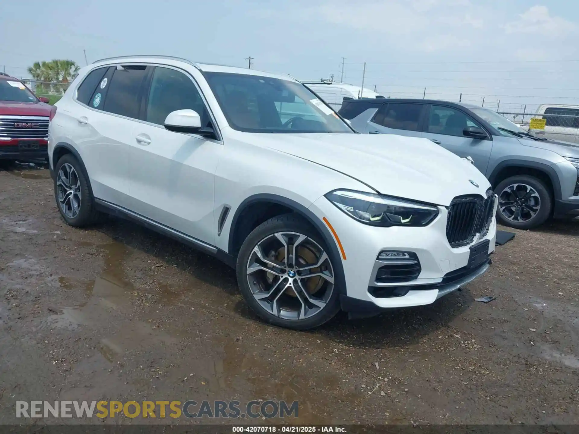 1 Photograph of a damaged car 5UXCR4C0XM9H62566 BMW X5 2021