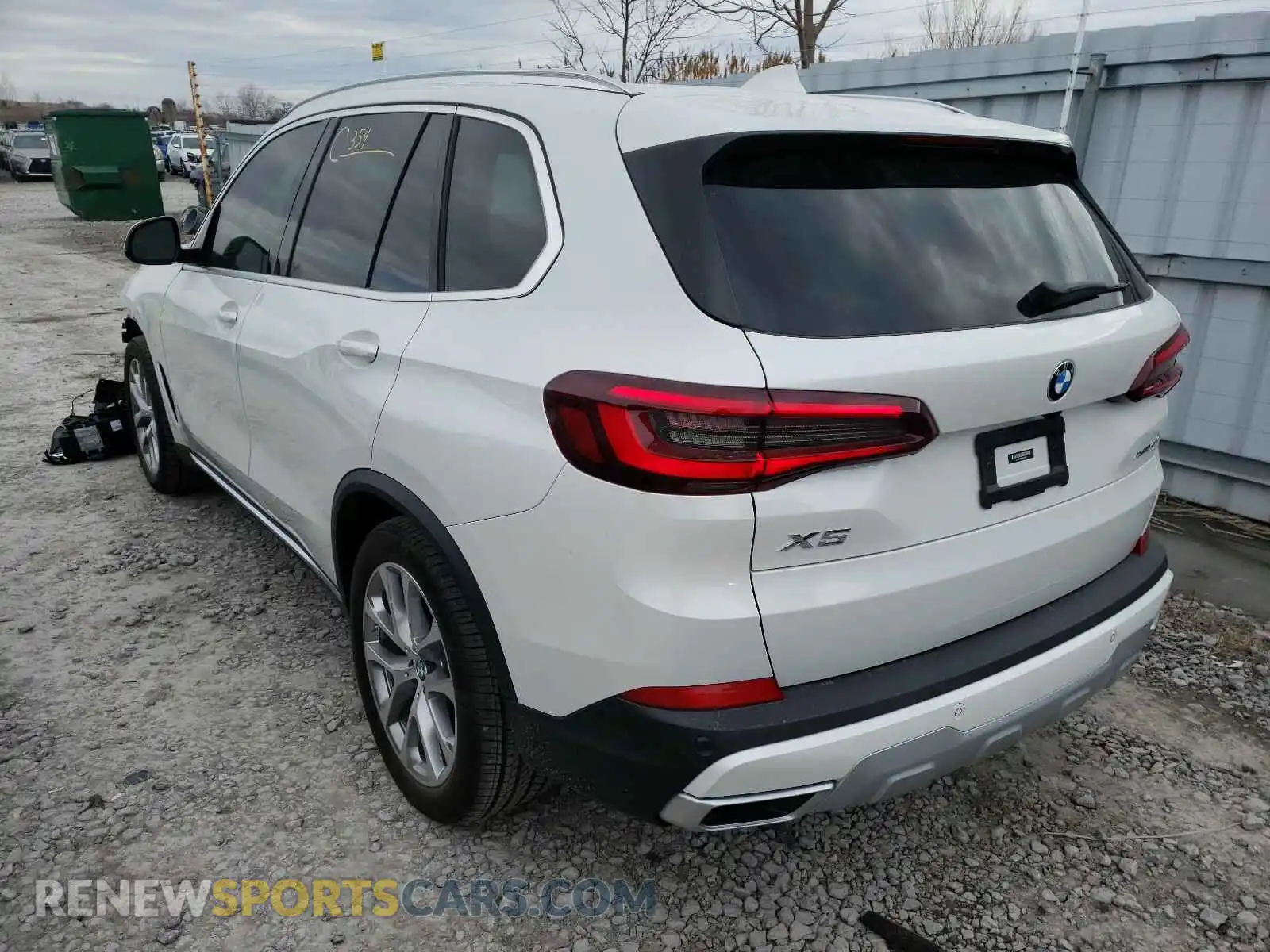3 Photograph of a damaged car 5UXCR6C00M9D98816 BMW X5 2021