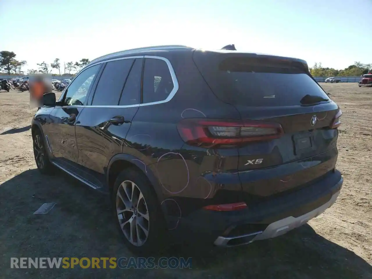 3 Photograph of a damaged car 5UXCR6C00M9E26758 BMW X5 2021