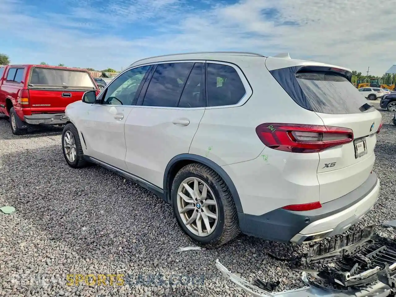 2 Photograph of a damaged car 5UXCR6C00M9E36027 BMW X5 2021