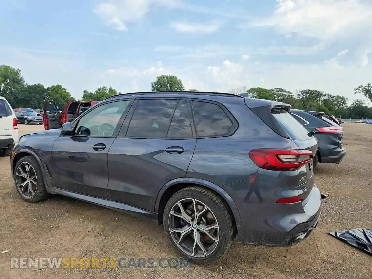 2 Photograph of a damaged car 5UXCR6C00M9E41132 BMW X5 2021