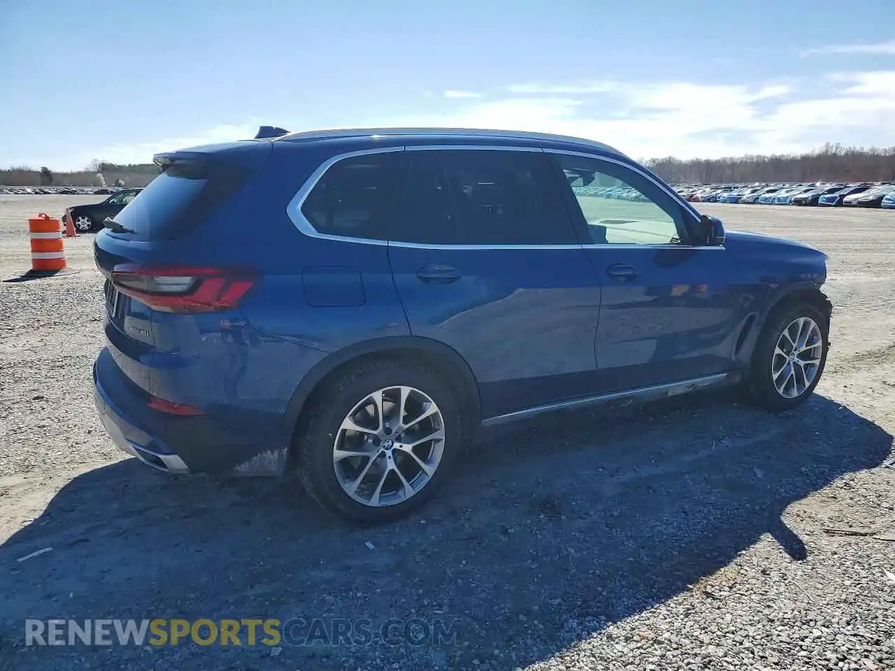3 Photograph of a damaged car 5UXCR6C00M9F35947 BMW X5 2021