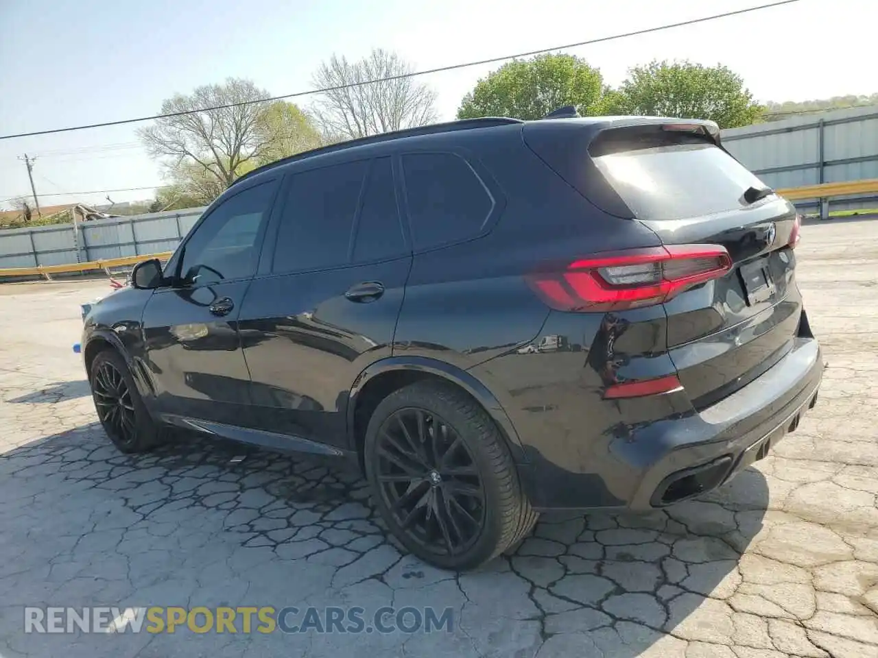 2 Photograph of a damaged car 5UXCR6C00M9G55196 BMW X5 2021