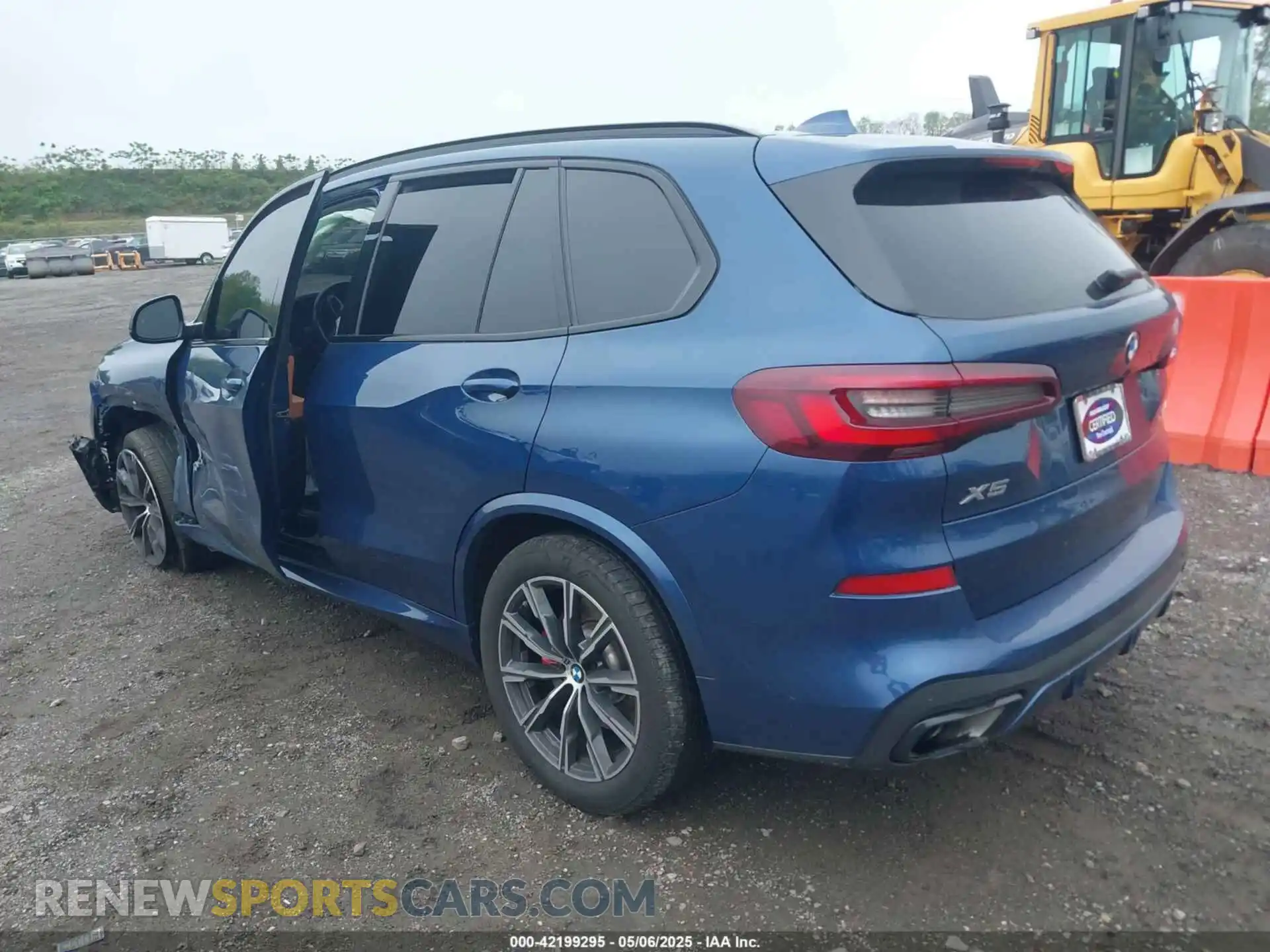 3 Photograph of a damaged car 5UXCR6C01M9E66833 BMW X5 2021