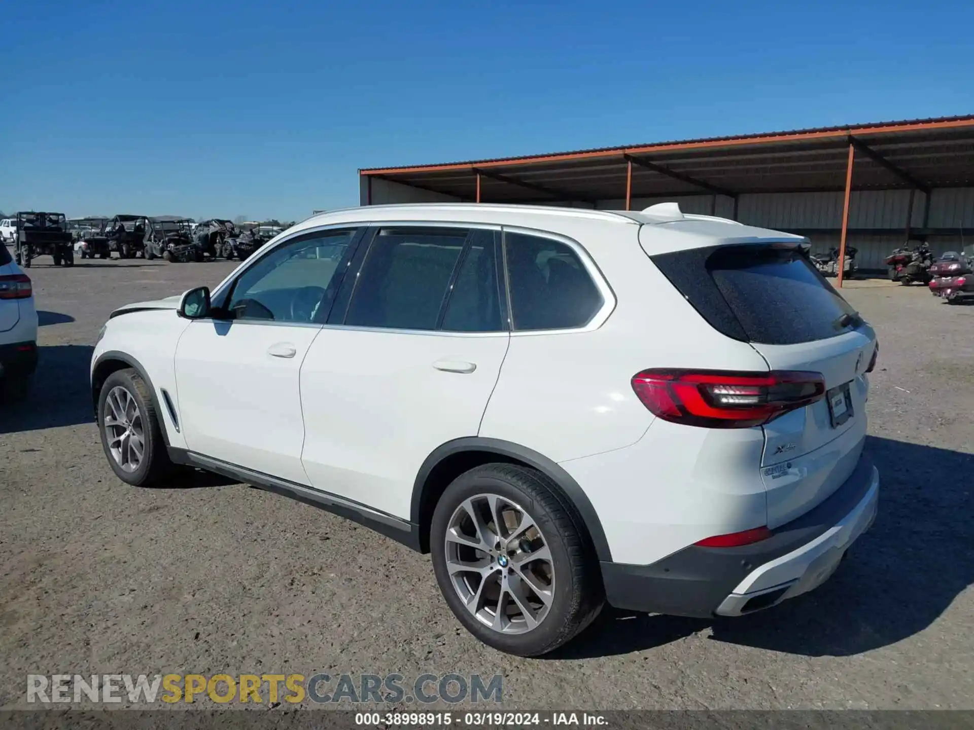 3 Photograph of a damaged car 5UXCR6C01M9E83549 BMW X5 2021
