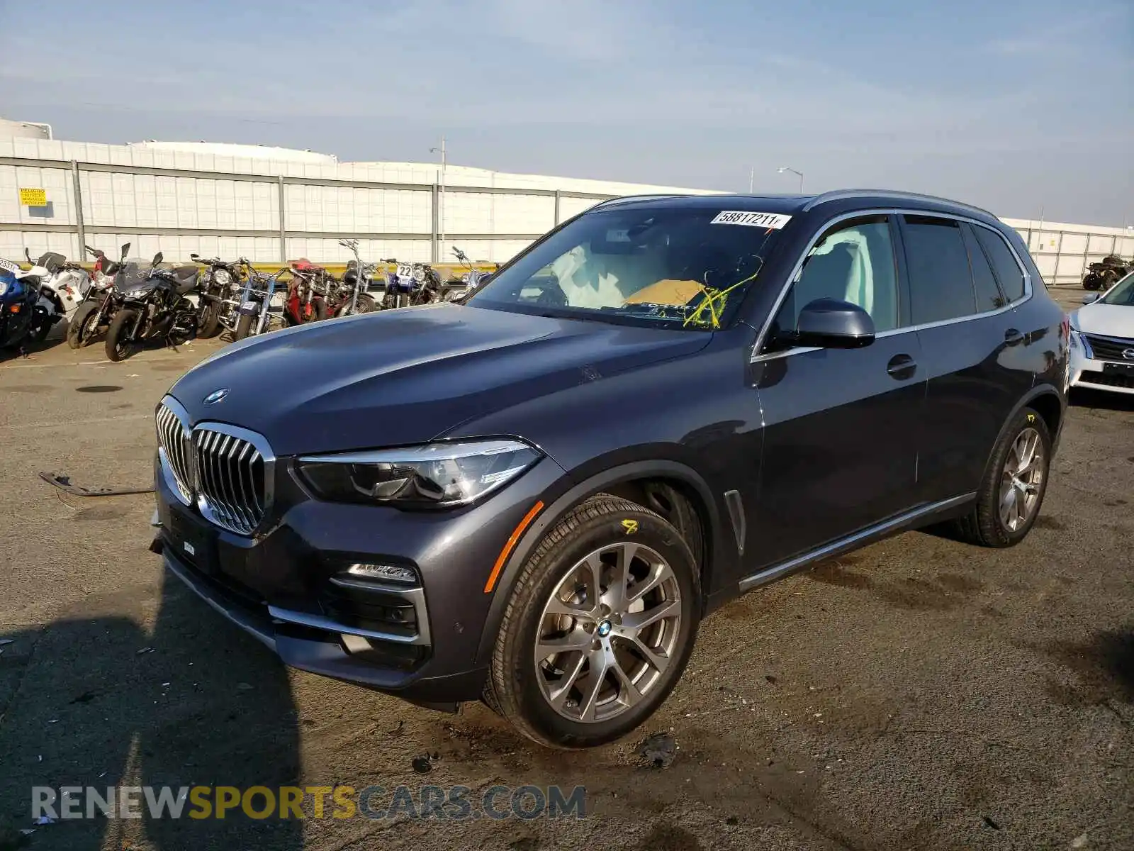 2 Photograph of a damaged car 5UXCR6C01M9F14959 BMW X5 2021
