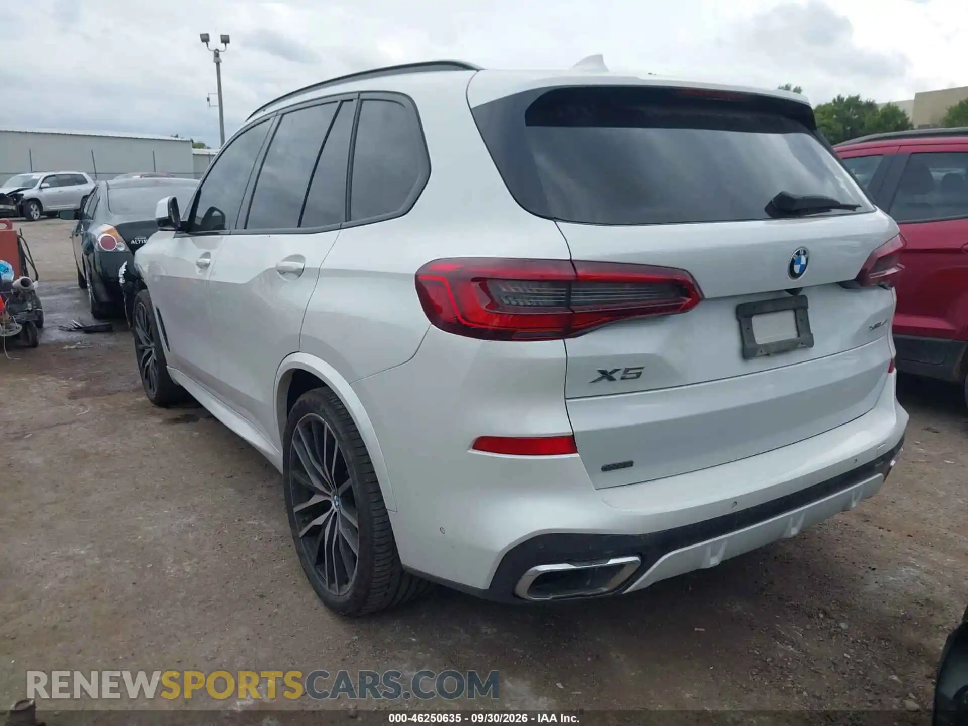 3 fotografías del automóvil dañado 5UXCR6C01M9F19725 BMW X5 2021