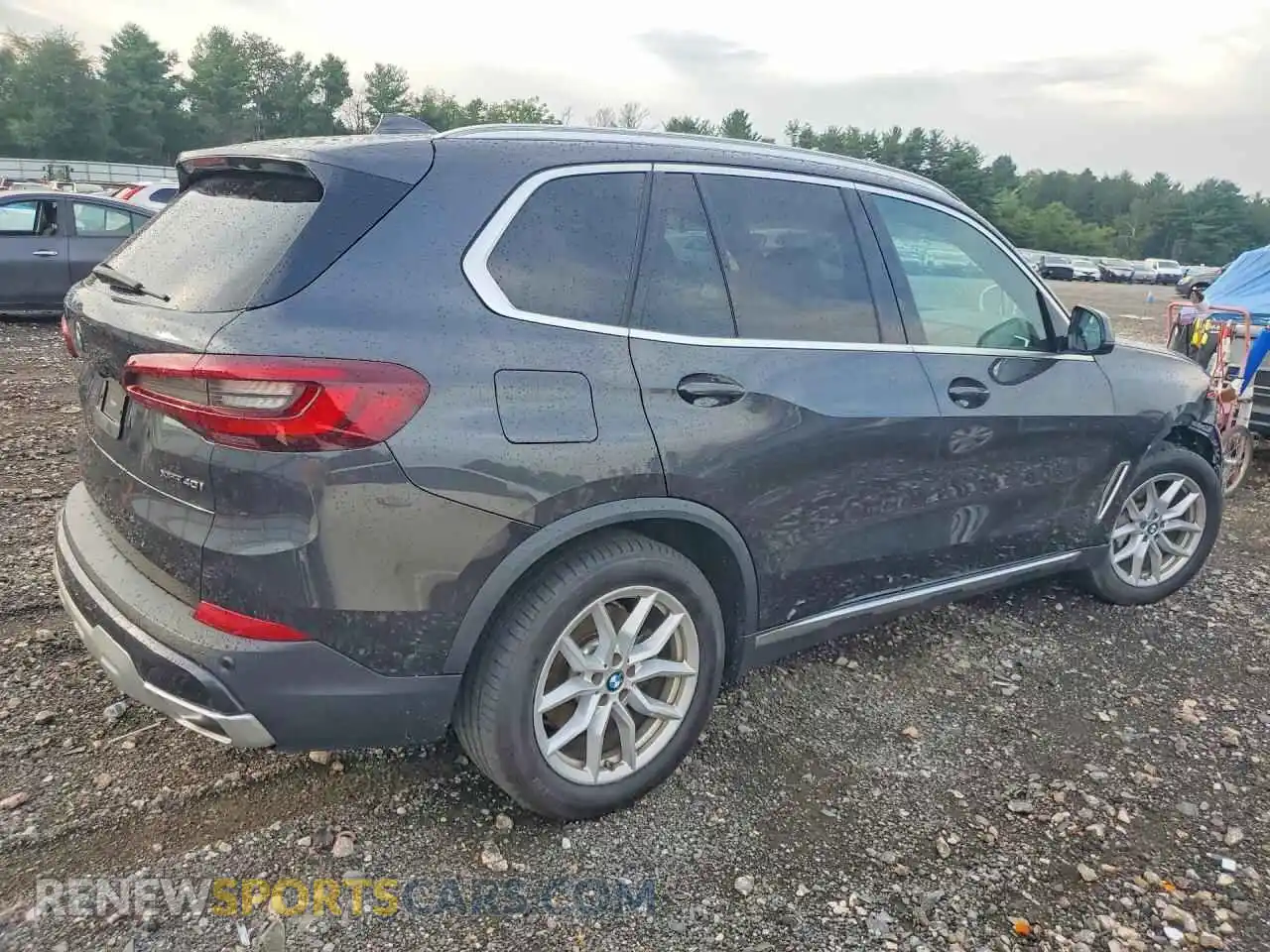 3 Photograph of a damaged car 5UXCR6C01M9F30031 BMW X5 2021