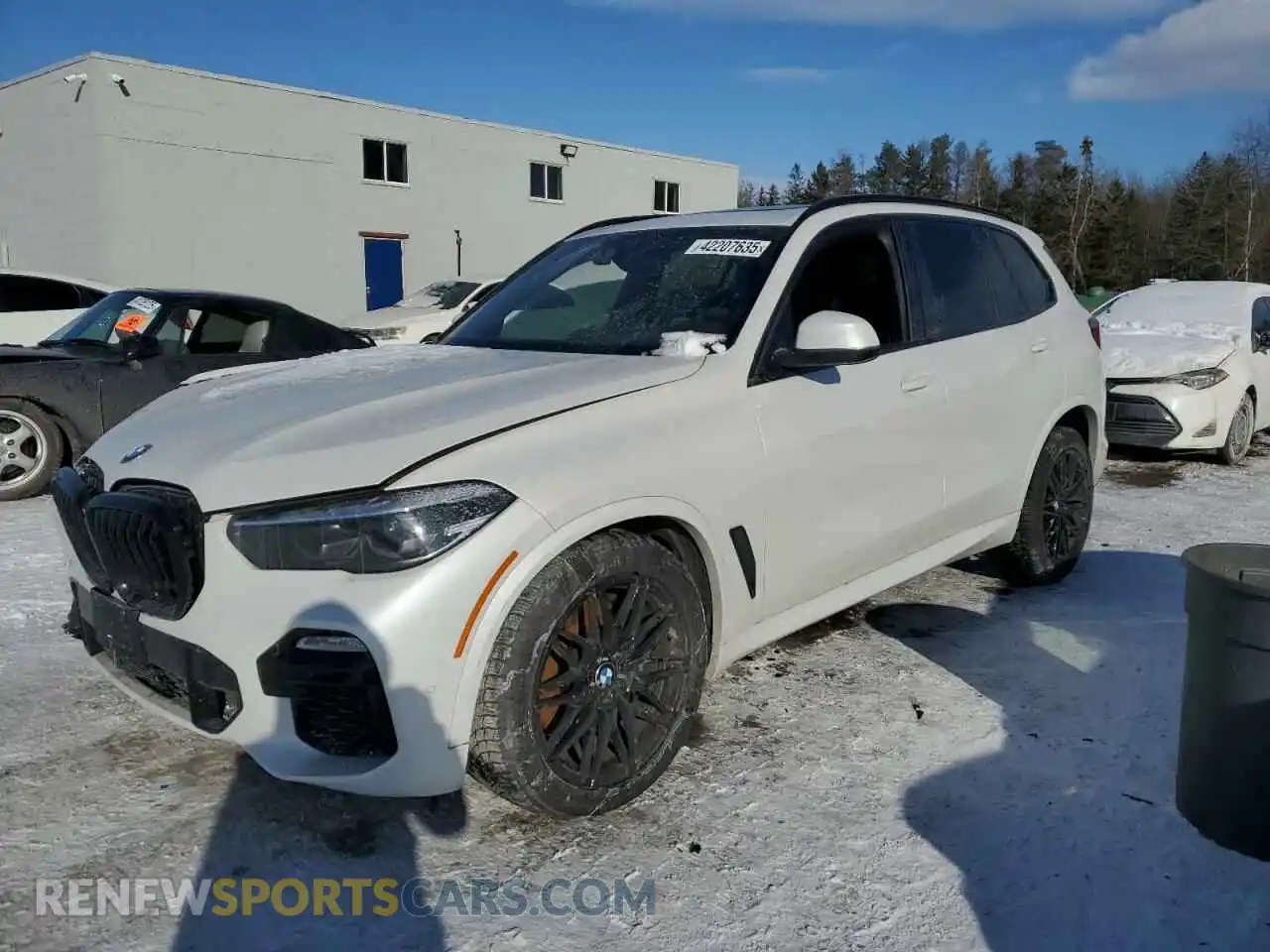 1 Photograph of a damaged car 5UXCR6C01M9H86413 BMW X5 2021