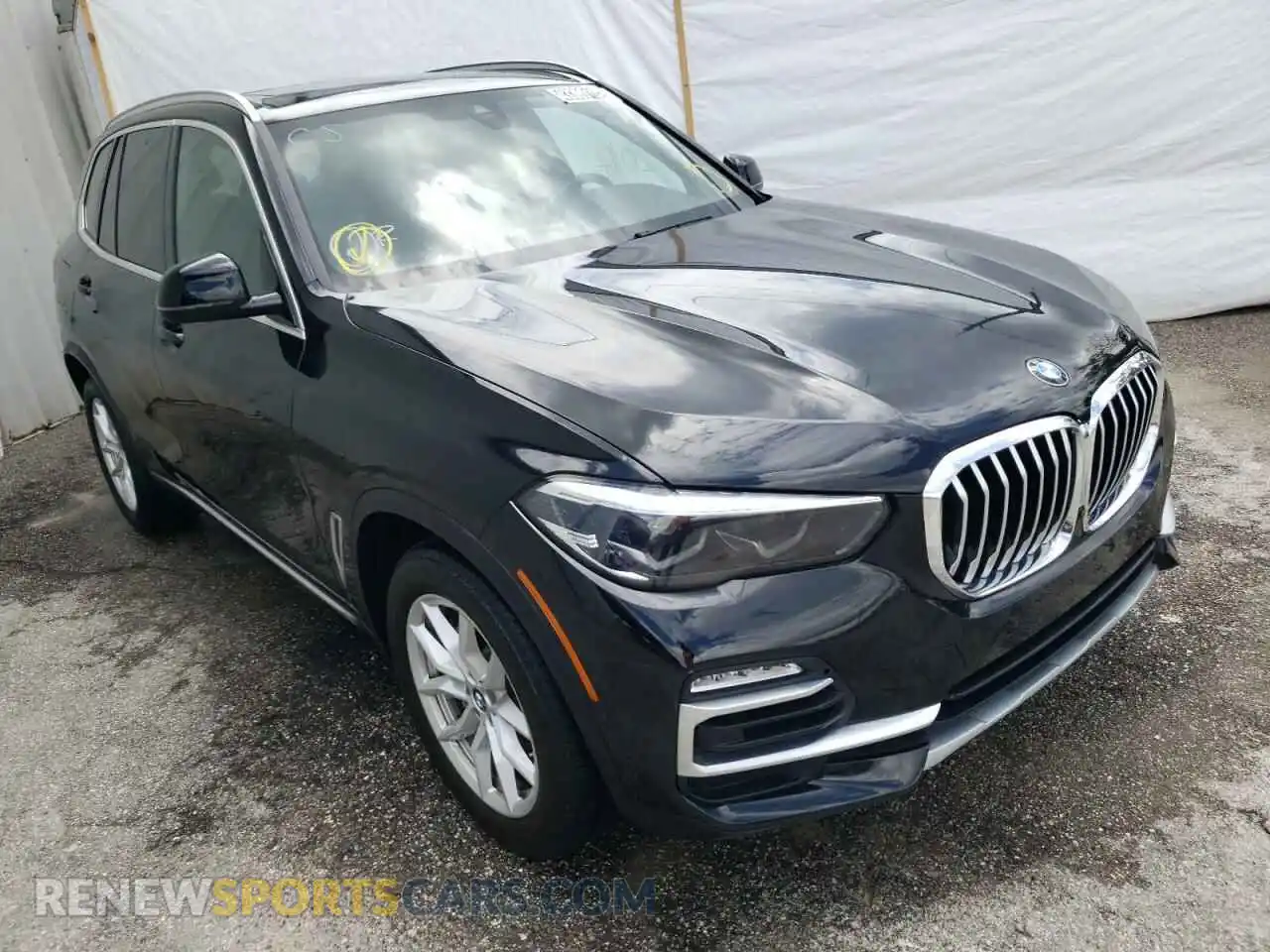 1 Photograph of a damaged car 5UXCR6C02M9D76106 BMW X5 2021