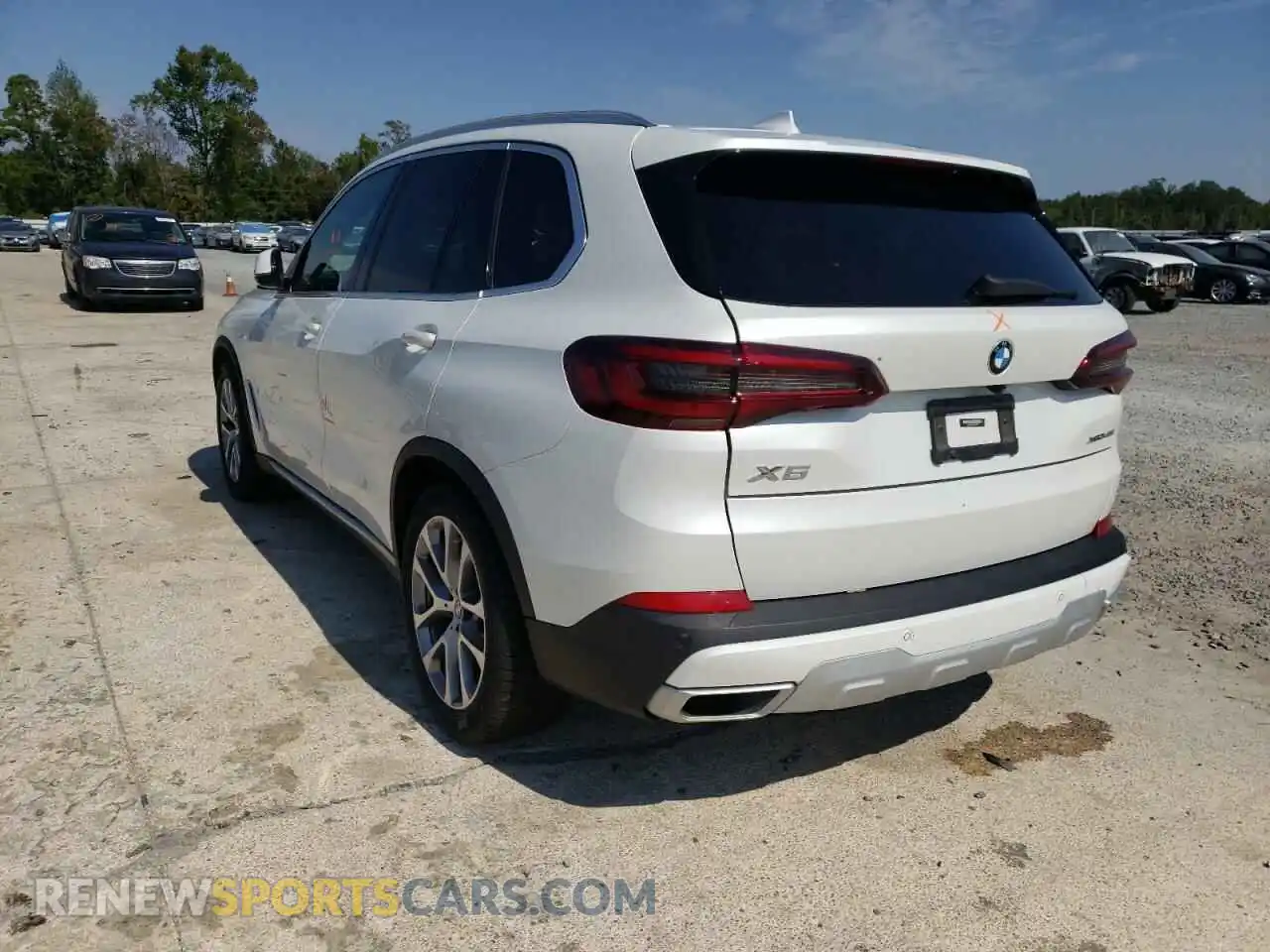 3 Photograph of a damaged car 5UXCR6C02M9E41097 BMW X5 2021