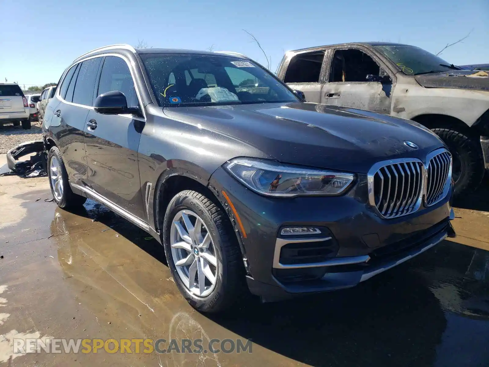 1 Photograph of a damaged car 5UXCR6C02M9E79588 BMW X5 2021