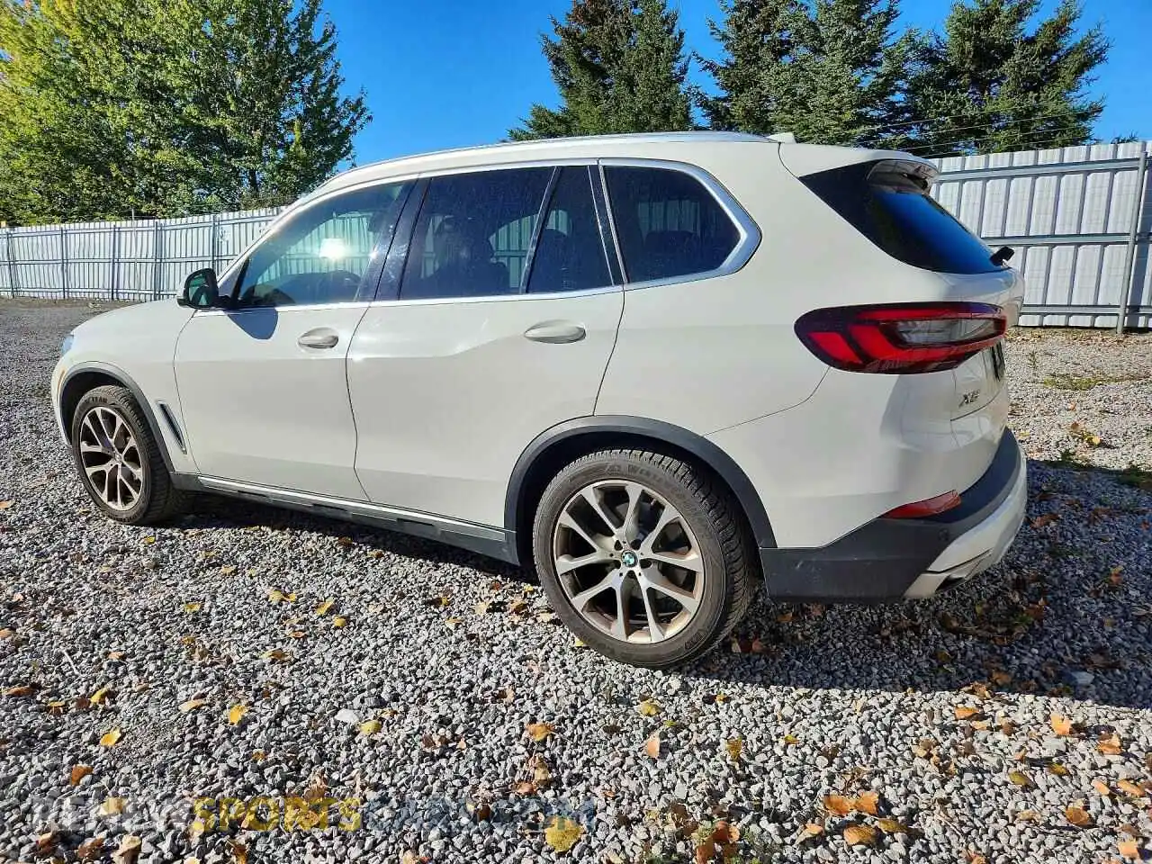 2 Photograph of a damaged car 5UXCR6C03M9D94937 BMW X5 2021