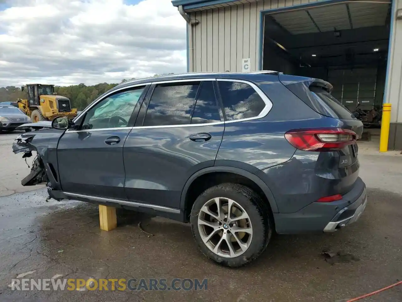 2 Photograph of a damaged car 5UXCR6C03M9E80801 BMW X5 2021