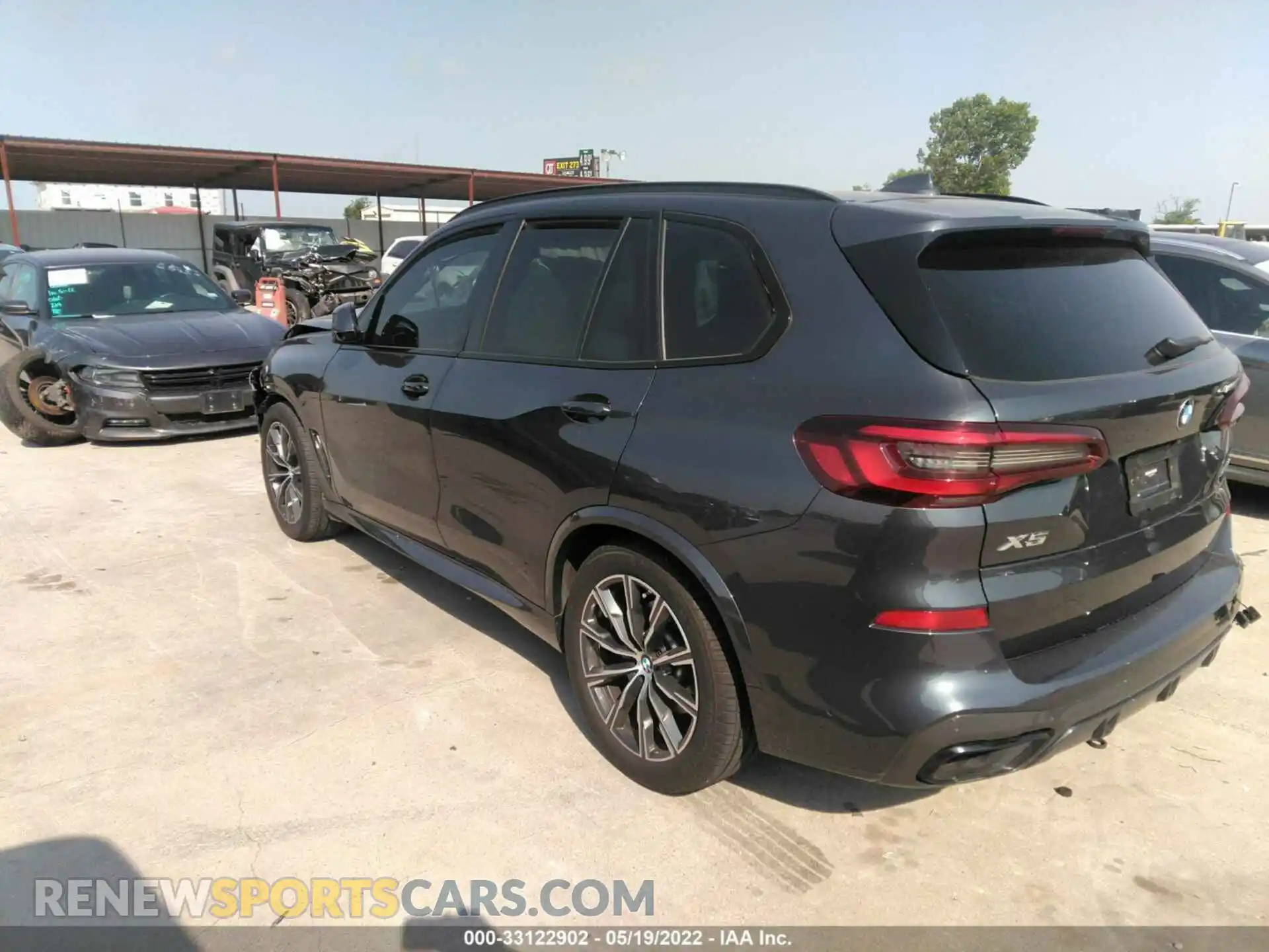 3 Photograph of a damaged car 5UXCR6C03M9F11674 BMW X5 2021