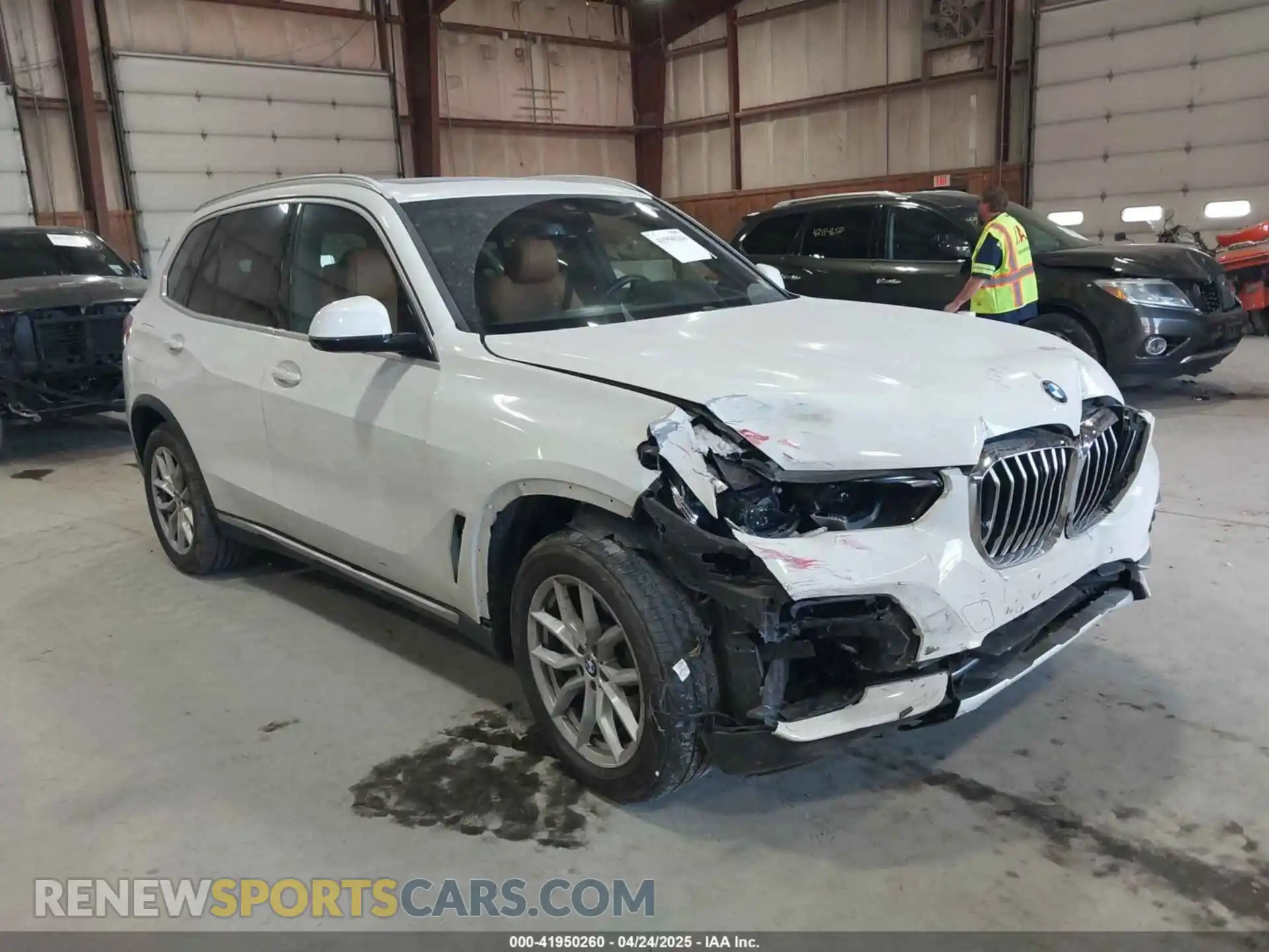 1 Photograph of a damaged car 5UXCR6C03M9F15868 BMW X5 2021